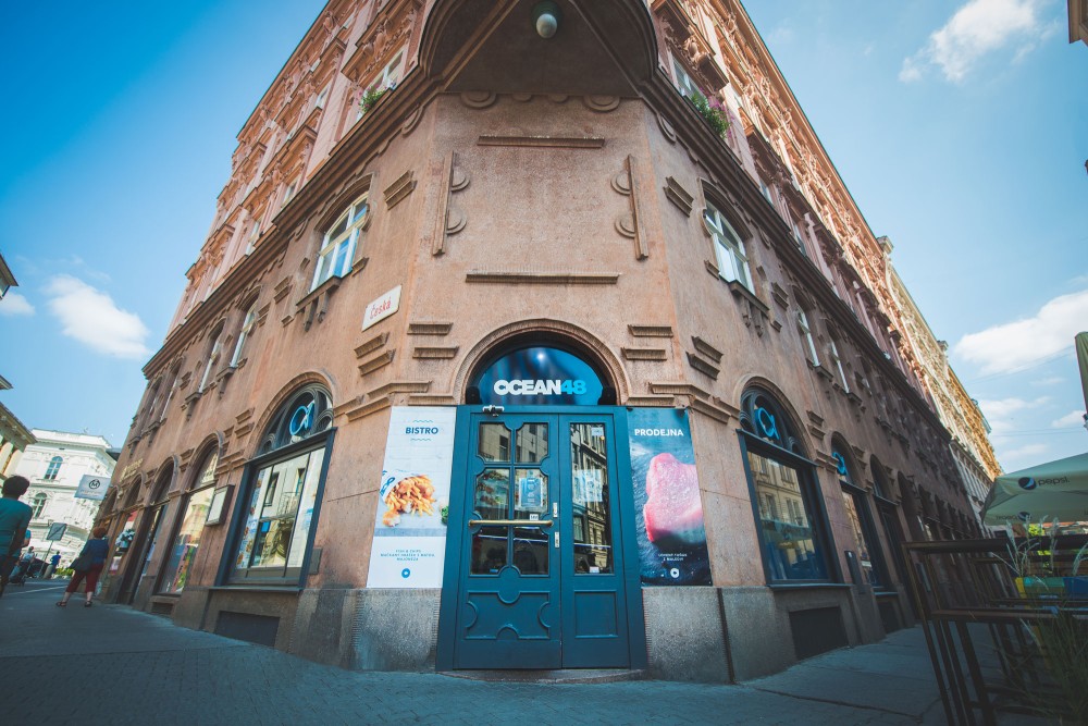 Čerstvá ryba i na státní svátek!